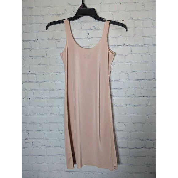 Fit, figure improving technology, shapewear size medium - Picture 2 of 3